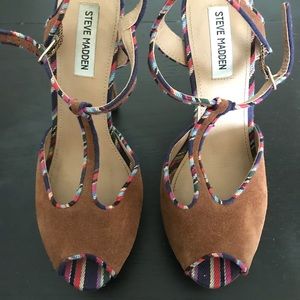 STEVE MADDEN tan leather stripe detail heels 8.5